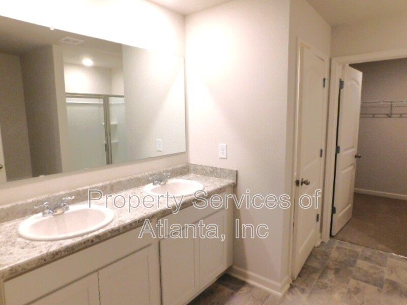 Dallas - 3BR/2.5BA with Loft - Cul-de-Sac property image