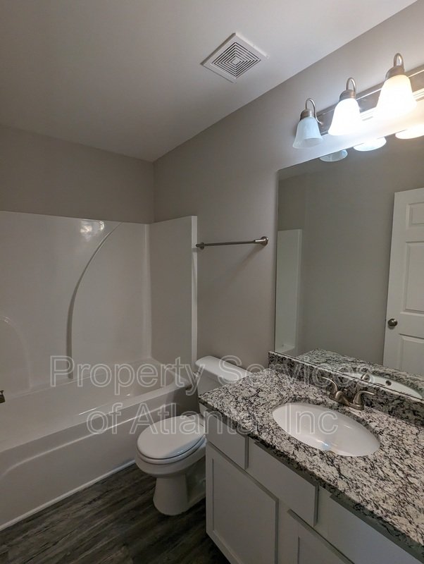 Union City 3BD/2.5BA Townhome ! property image