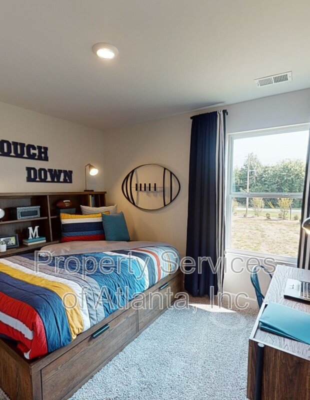 Fairburn 5BD/2.5BA newer home! property image