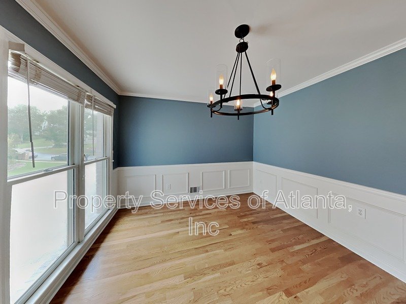 Acworth-Cobb-4BR/3.5BA - Attic for Storage - Finished Basement property image