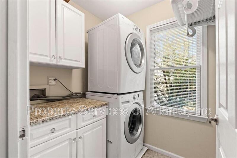 Acworth-Cobb-4BR/3.5BA - Attic for Storage - Finished Basement property image