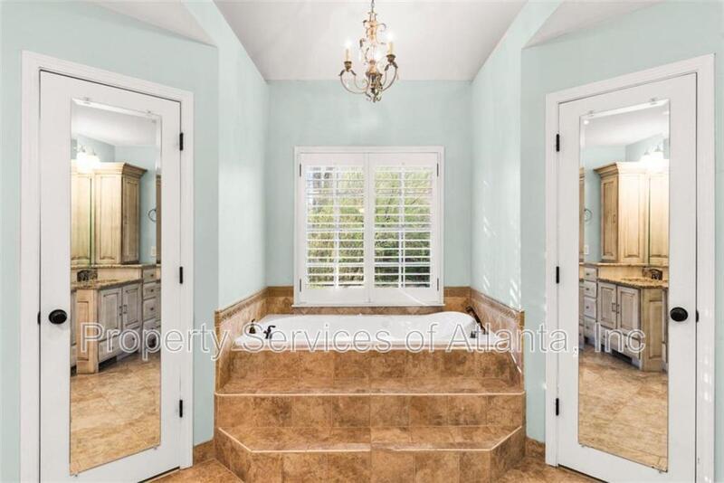 Acworth-Cobb-4BR/3.5BA - Attic for Storage - Finished Basement property image