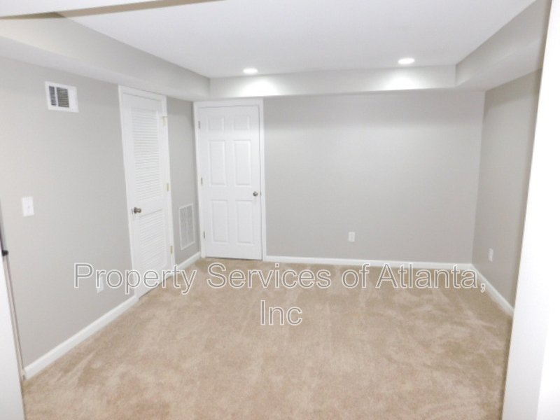 Acworth-Cobb-4BR/3.5BA - Attic for Storage - Finished Basement property image