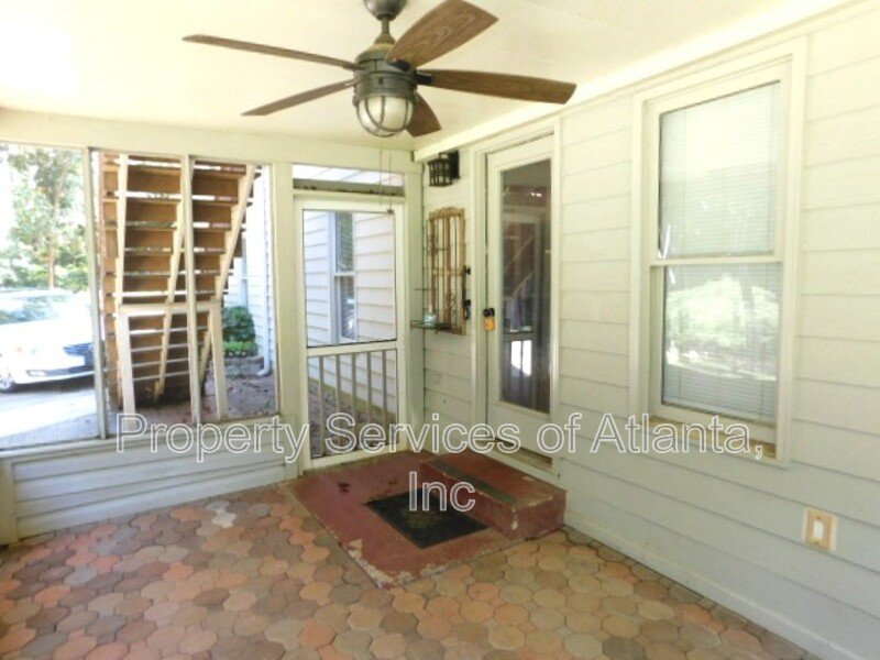 Acworth-Cobb-4BR/3.5BA - Attic for Storage - Finished Basement property image