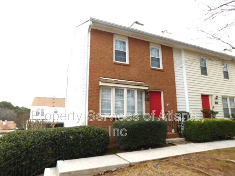 Roswell - 3BR/3.5BA End Unit Townhouse property image