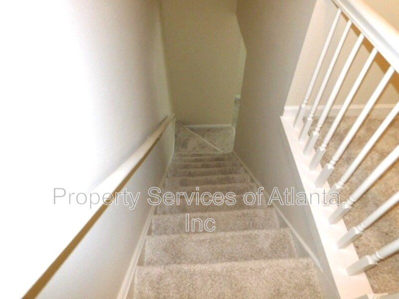 Roswell - 3BR/3.5BA End Unit Townhouse property image