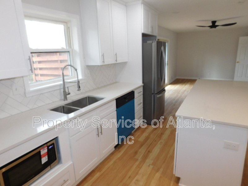 Decatur - Remodeled 3BR/2BA - Garage property image