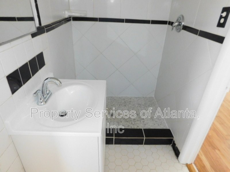 Decatur - Remodeled 3BR/2BA - Garage property image