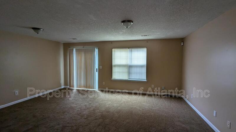 Spacious 4BD/3BA townhome in Morrow Move In Now property image