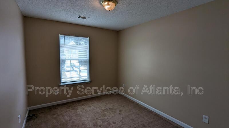 Spacious 4BD/3BA townhome in Morrow Move In Now property image