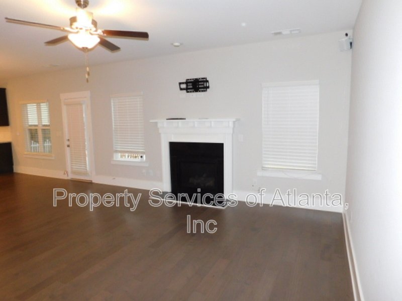 Powder Springs - 4BR/3.5BA - Spacious Home - Amenities property image