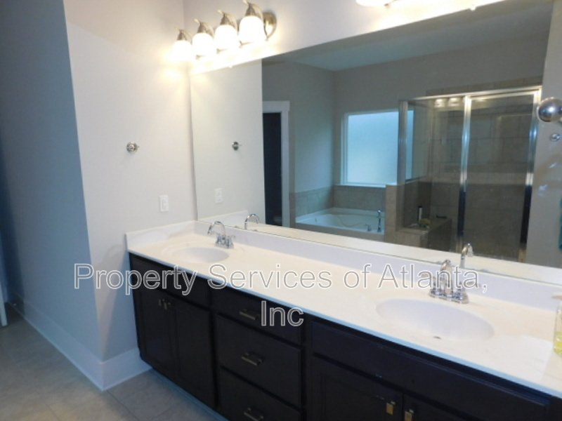 Powder Springs - 4BR/3.5BA - Spacious Home - Amenities property image