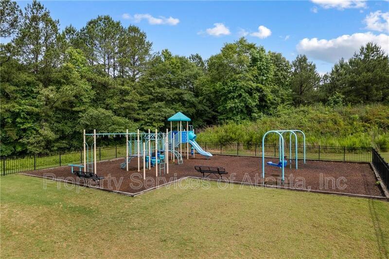 Powder Springs - 4BR/3.5BA - Spacious Home - Amenities property image