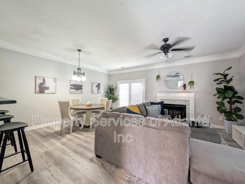 End townhome 2BD/2.5 Bath property image