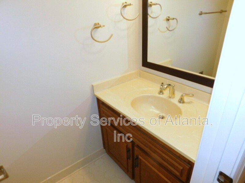 Sandy Springs -3BR/2.5BA  Duplex Townhouse property image