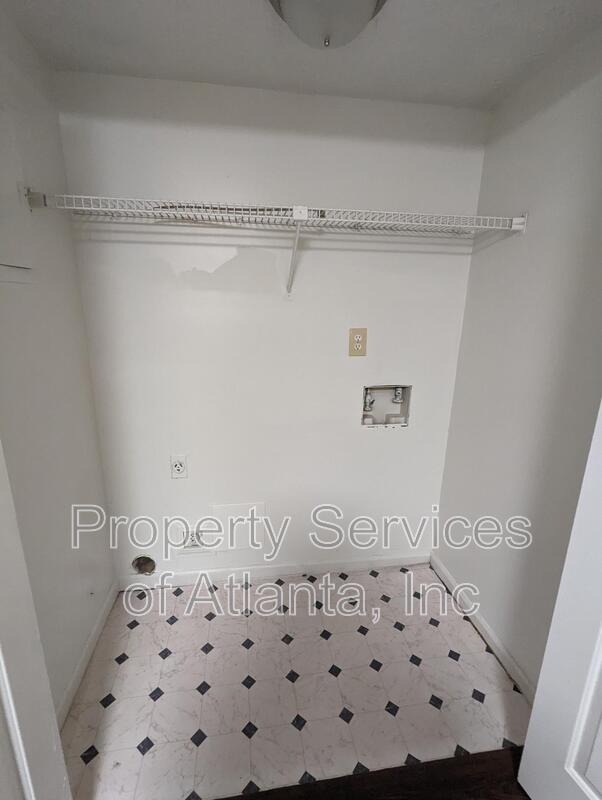 3BD/2.5 Townhome Move in now property image