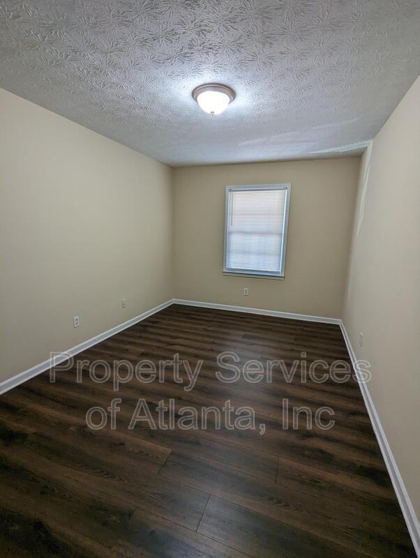 3BD/2.5 Townhome Move in now property image