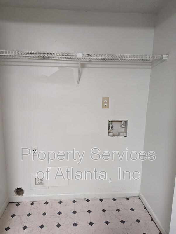 3BD/2.5 Townhome Move in now property image