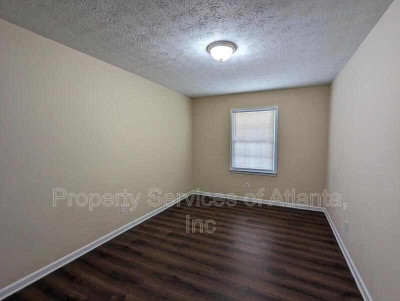 3BD/2.5 Townhome Move in now property image