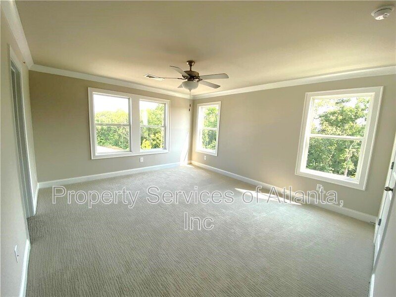 Woodstock - 4BR/3.5BA -TOWNHOUSE-GREAT SCHOOLS-INCLUDES LANDSCAPING. property image