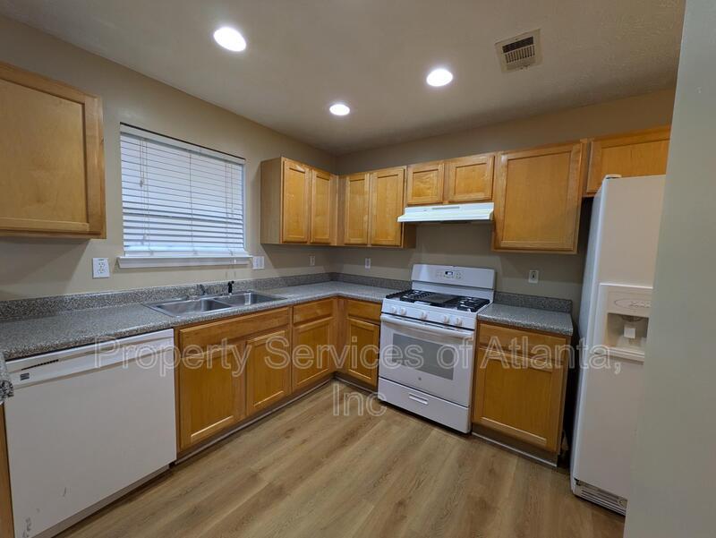Stone Mountain 3BD/2.5BA!!! property image