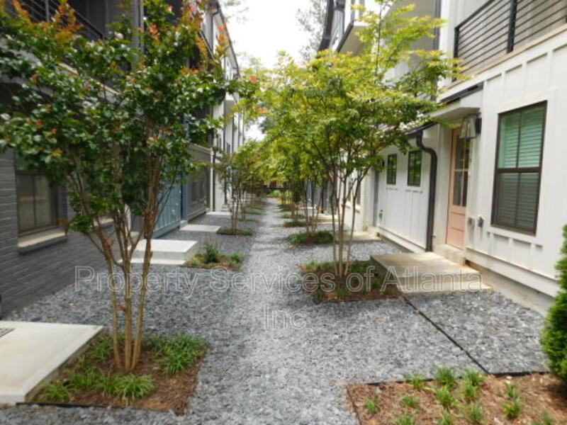 Chastain Park - 3-Story Newer Townhouse - Great Location!! property image