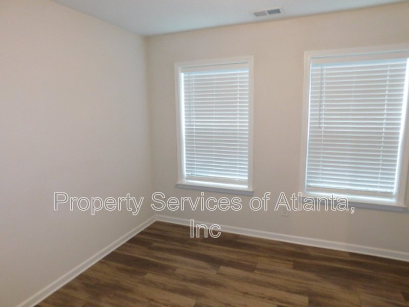 Chastain Park - 3-Story Newer Townhouse - Great Location!! property image