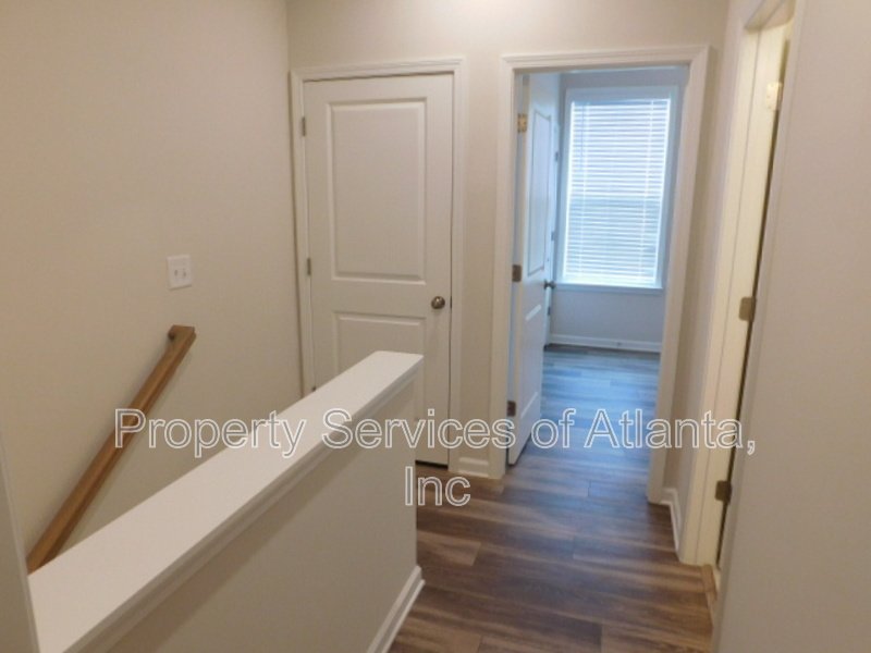 Chastain Park - 3-Story Newer Townhouse - Great Location!! property image