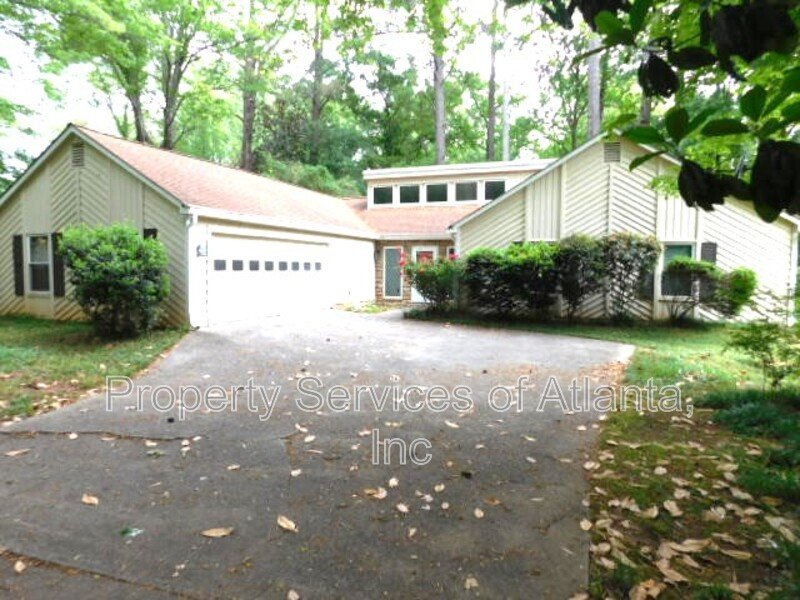 Marietta - 4BR/2BA - RANCH - NO CARPET - WALTON HIGH SCHOOL DISTRICT property image