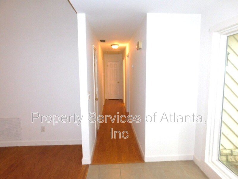 Marietta - 4BR/2BA - RANCH - NO CARPET - WALTON HIGH SCHOOL DISTRICT property image