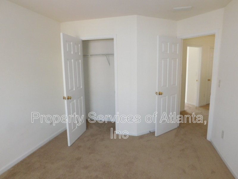 Alpharetta - 3BR/2.5BA TH - Includes Landscaping & Trash property image