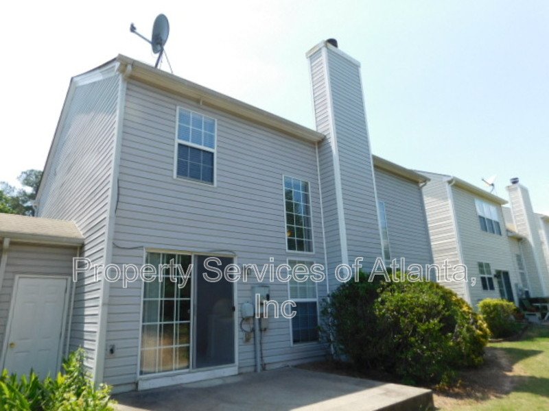 Alpharetta - 3BR/2.5BA TH - Includes Landscaping & Trash property image