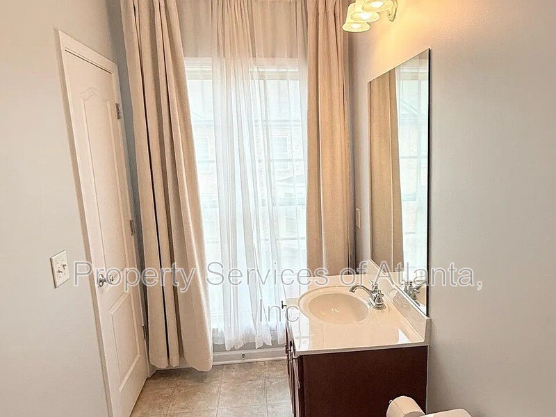 Atlanta - 3BR/3.5BA Townhouse - Amenities - SEE MOVE-IN SPECIAL property image
