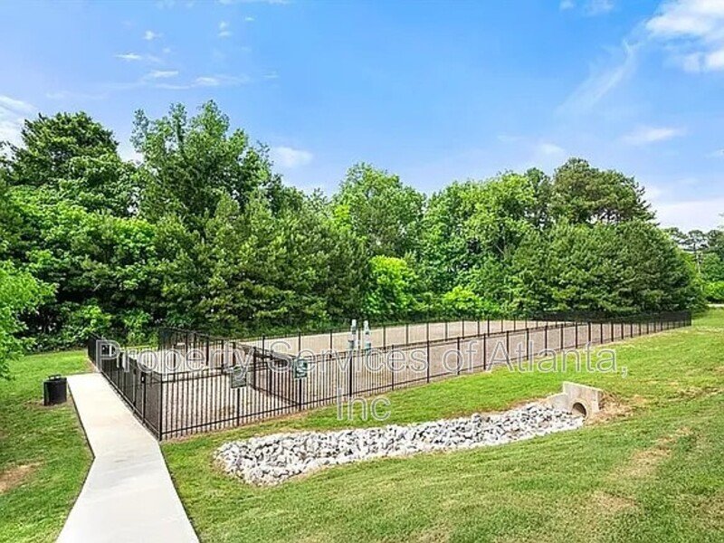 Atlanta - 3BR/3.5BA Townhouse - Amenities - SEE MOVE-IN SPECIAL property image