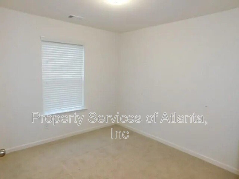 Gated - 4/3.5  Townhouse- Trash & Landscaping Included property image