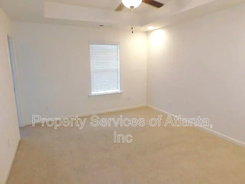 Gated - 4/3.5  Townhouse- Trash & Landscaping Included property image