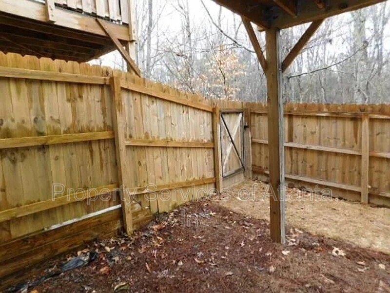 Gated - 4/3.5  Townhouse- Trash & Landscaping Included property image