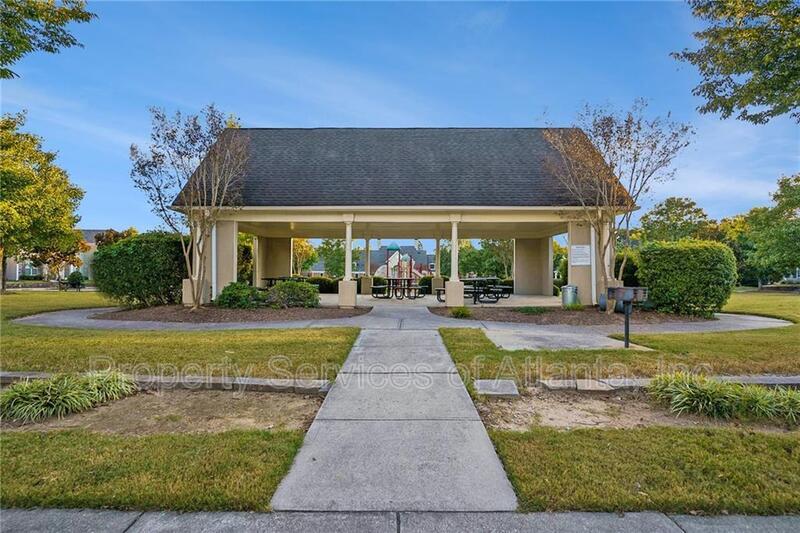 Gated - 4/3.5  Townhouse- Trash & Landscaping Included property image