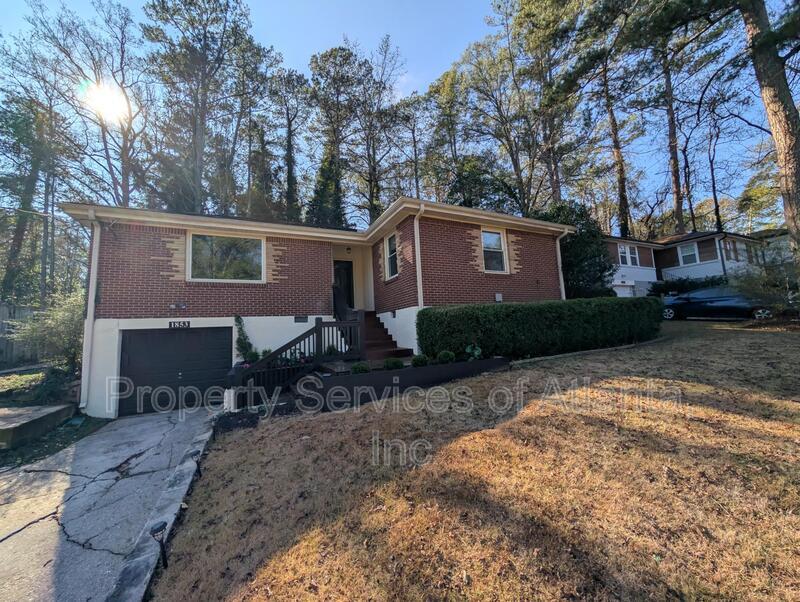 Atlanta Home 3BD/2BA close to 20 & 75 Pets Welcome property image