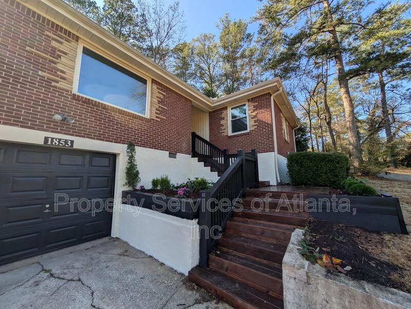 Atlanta Home 3BD/2BA close to 20 & 75 Pets Welcome property image