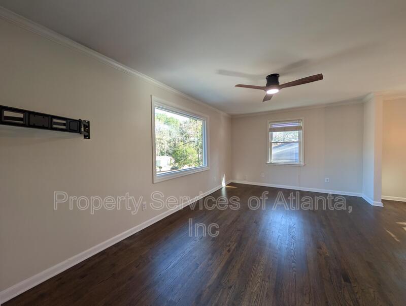 Atlanta Home 3BD/2BA close to 20 & 75 Pets Welcome property image