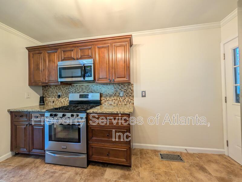 Atlanta Home 3BD/2BA close to 20 & 75 Pets Welcome property image