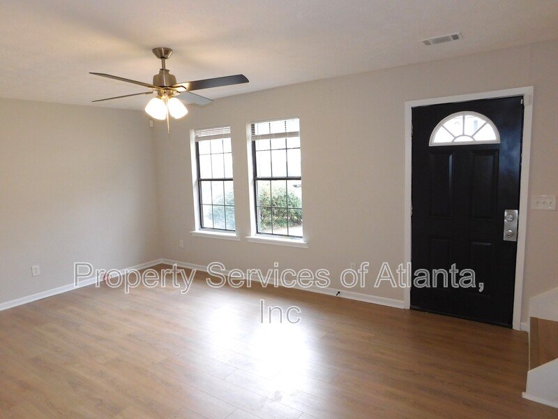 Powder Springs - 2BR/2.5BA Renovated End Unit Townhouse property image