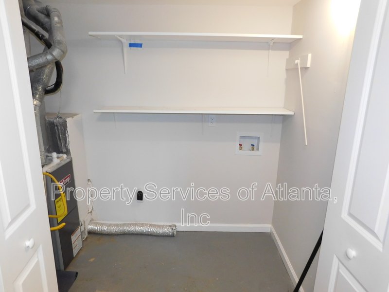 Powder Springs - 2BR/2.5BA Renovated End Unit Townhouse property image