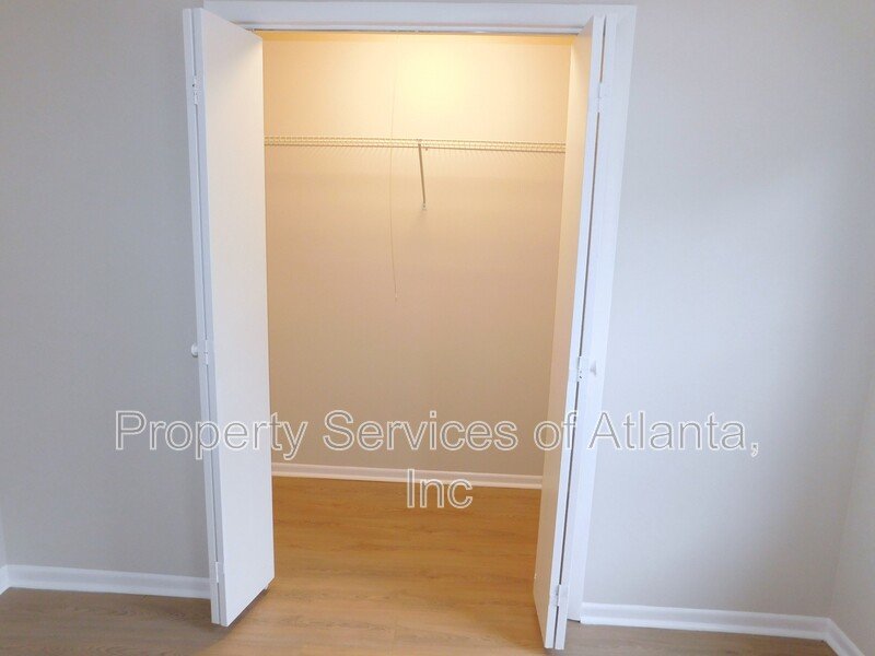 Powder Springs - 2BR/2.5BA Renovated End Unit Townhouse property image