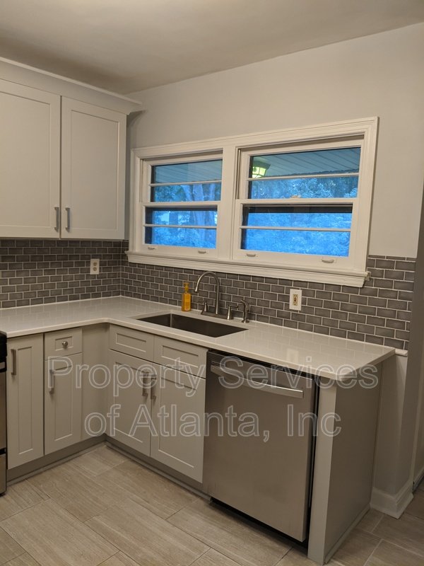 Decatur 4BD/2BA Excellent Location! Move In Now! property image