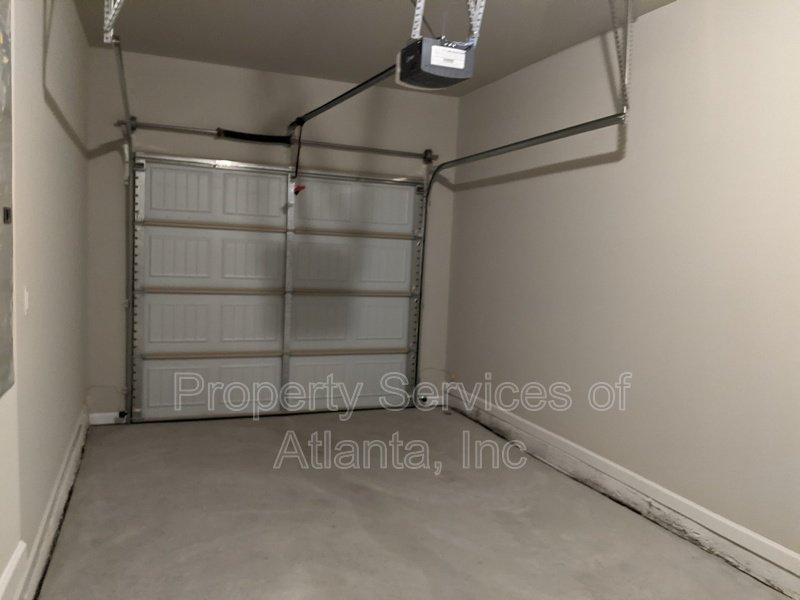 McDonough 3BD/2.5BA Newer Build property image