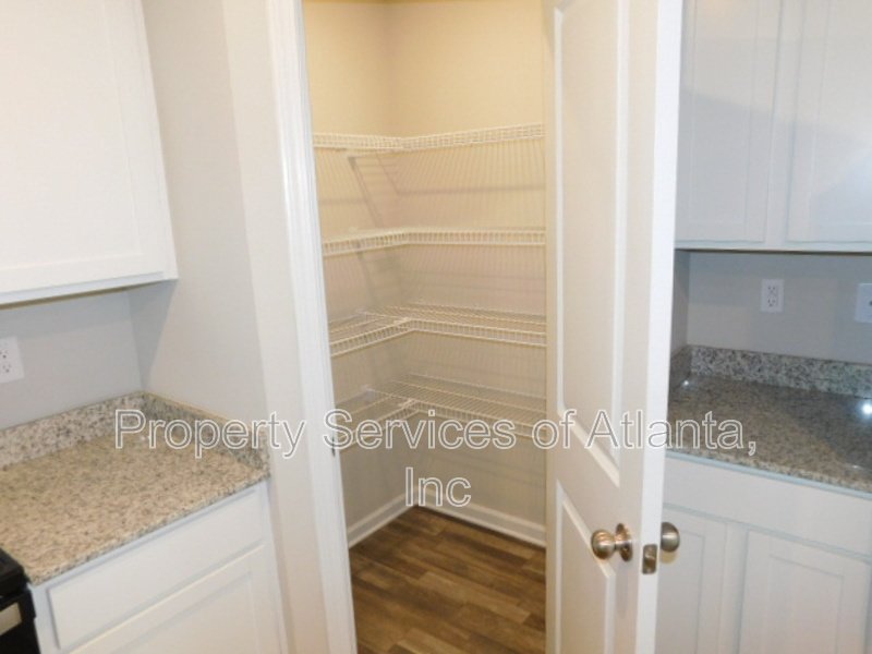 Villa Rica - 4BD/3BA  - Loft & Unfinished Basement property image