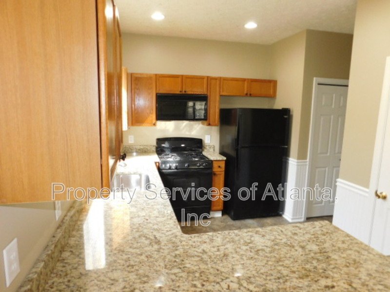Acworth -  2BR/2.5BA Townhome - Fenced Yard property image