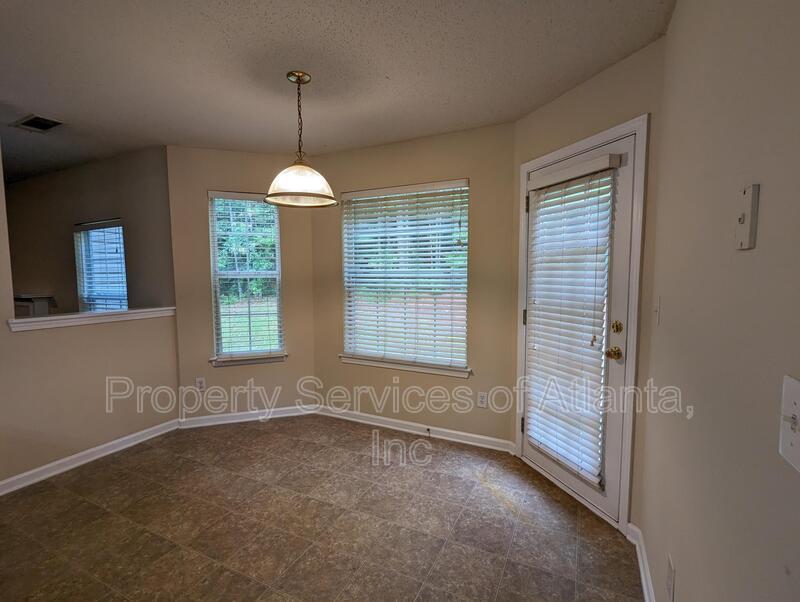 Spacious 4BD/2.5BA Ellenwood Home! property image